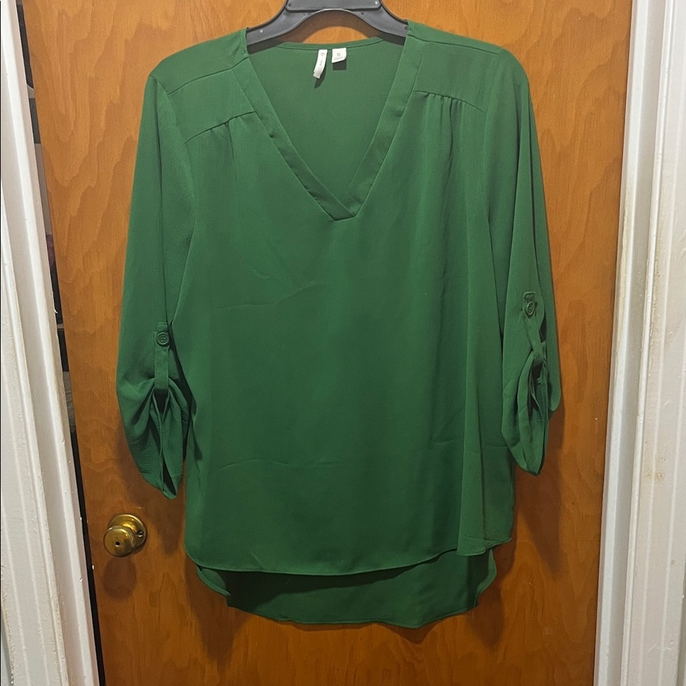Chic Forest Green V-Neck Blouse